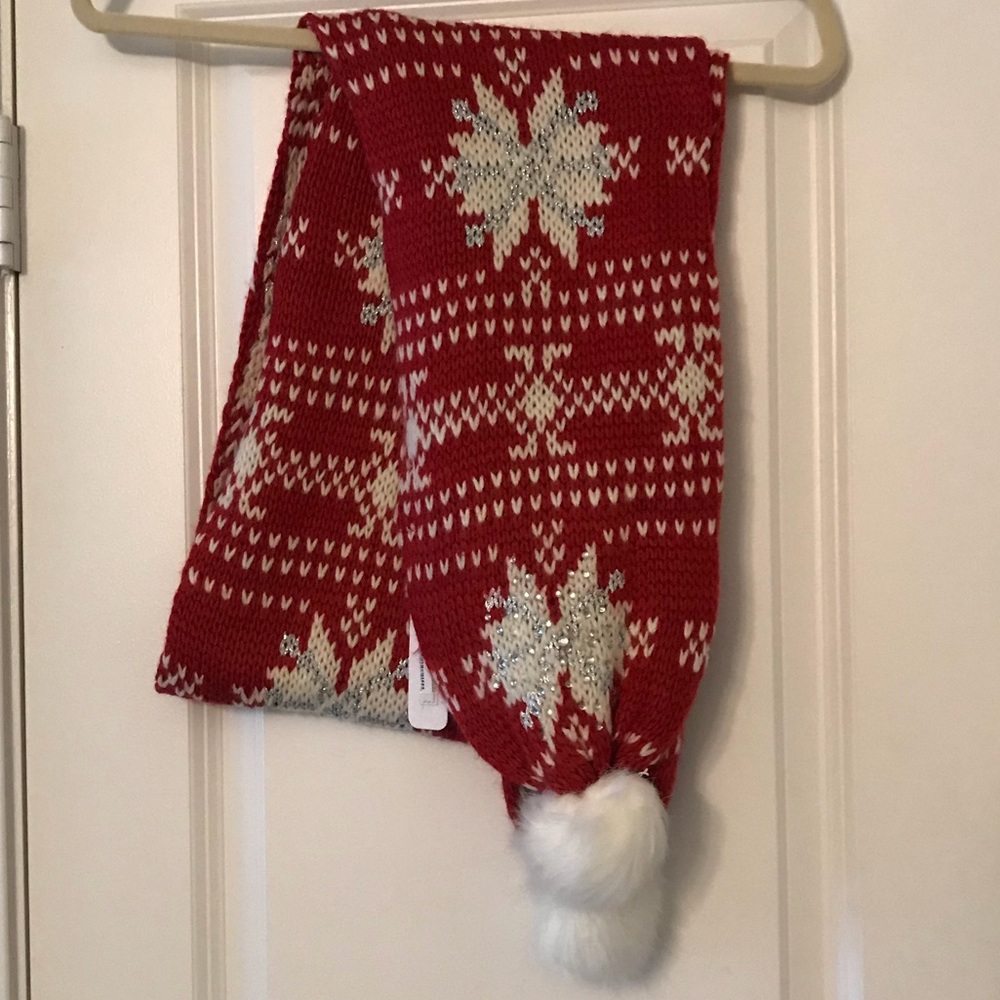 Holiday scarf
